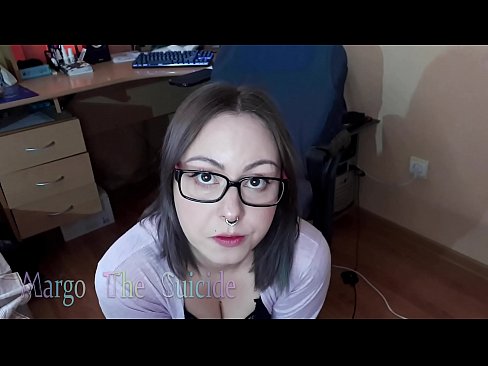 ❤️ Seksi dekle z očali globoko sesa dildo pred kamero ❤️❌ Porn video pri nas ❌️